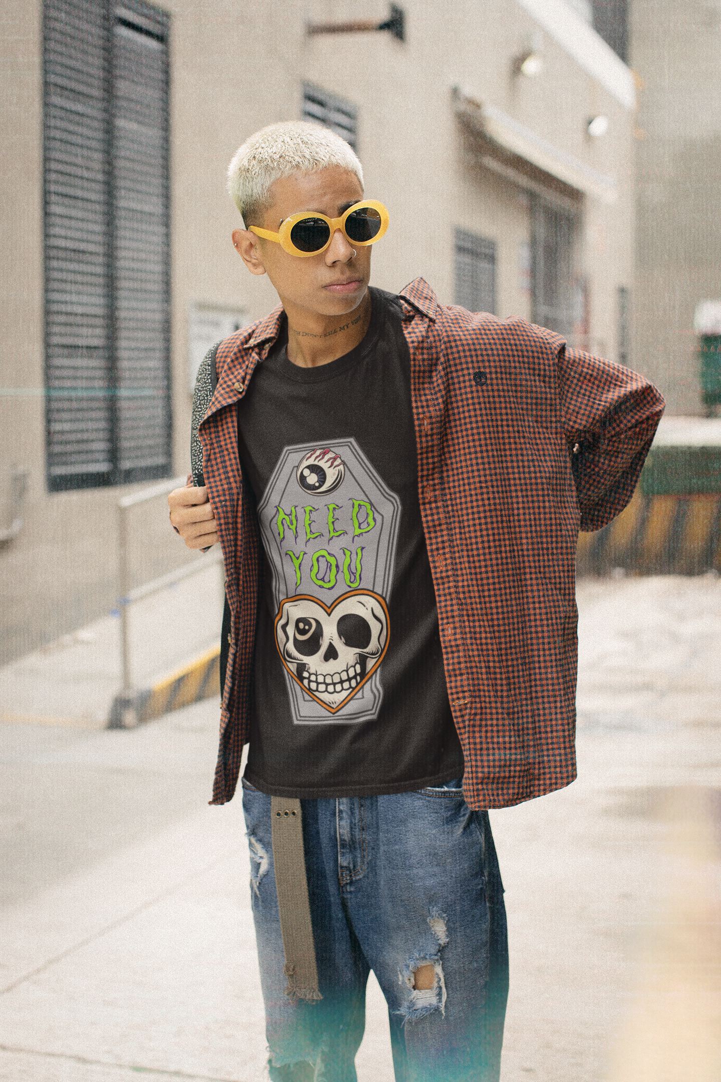 Eye Need U Graphic Tee